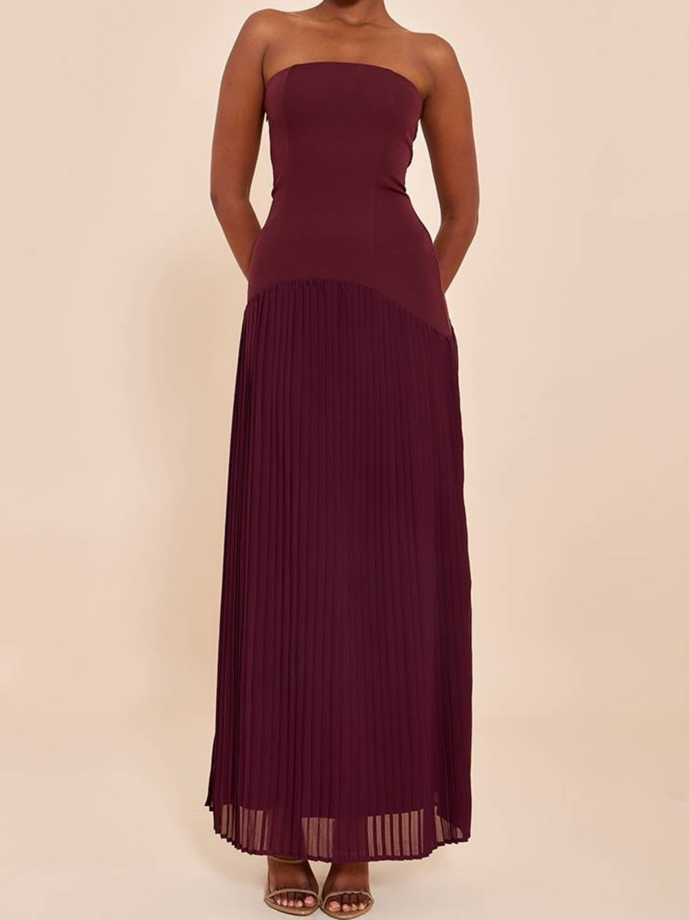 Plum Woven Bandeau Pleated Hem Detail Maxi Dress